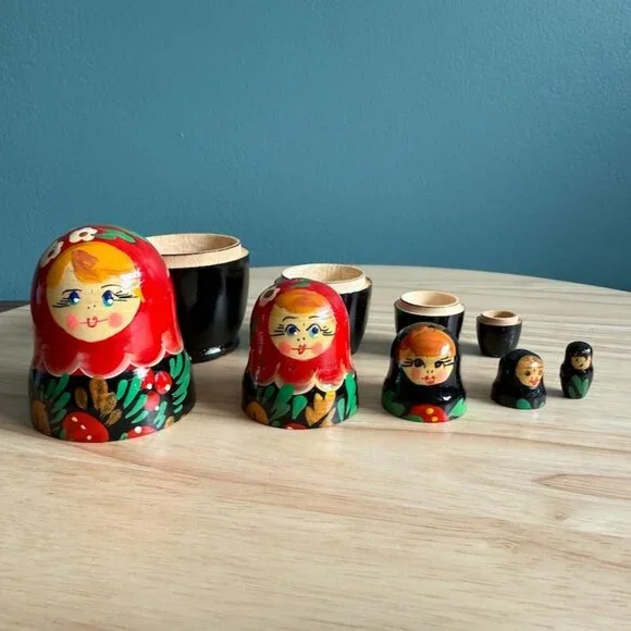 Russian Matryoshka Nesting Dolls Hand-Painted Wooden Set Of 5 Floral Red Black - Picture 3 of 8